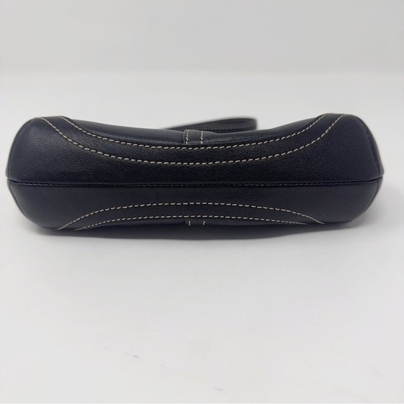 Coach Legacy Kiss-lock Leather Wristlet - Picture 2 of 6